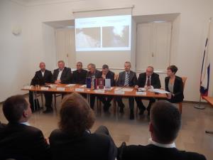 novinarska konferenca (1)